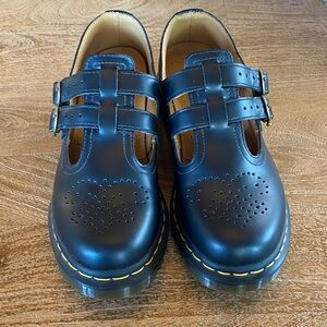 Like New Dr Martens Mary Jane’s 8065